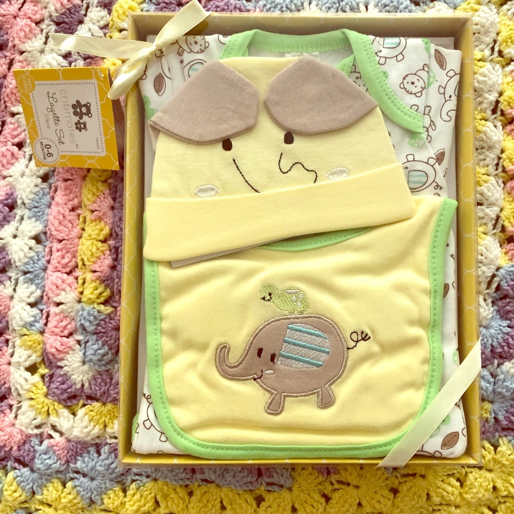3 piece neutral elephant layette hat, bib, onesie
